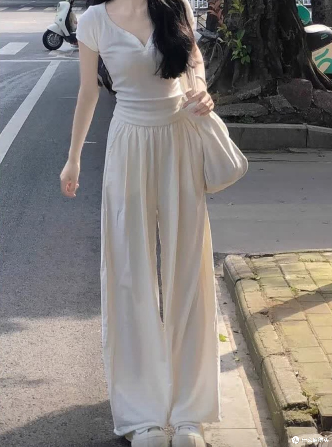 七夕约会穿搭灵感:奶芙山本裤承包我的松弛感