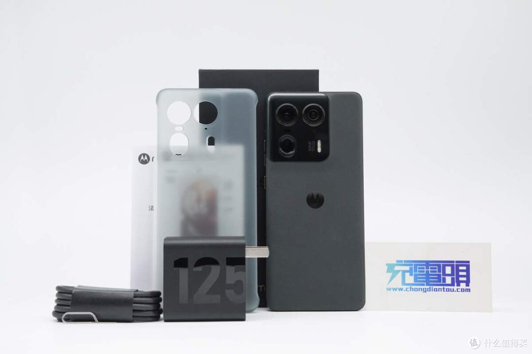 充电兼容性强到可怕!支持5A PPS!moto X50 Ultra充电评测