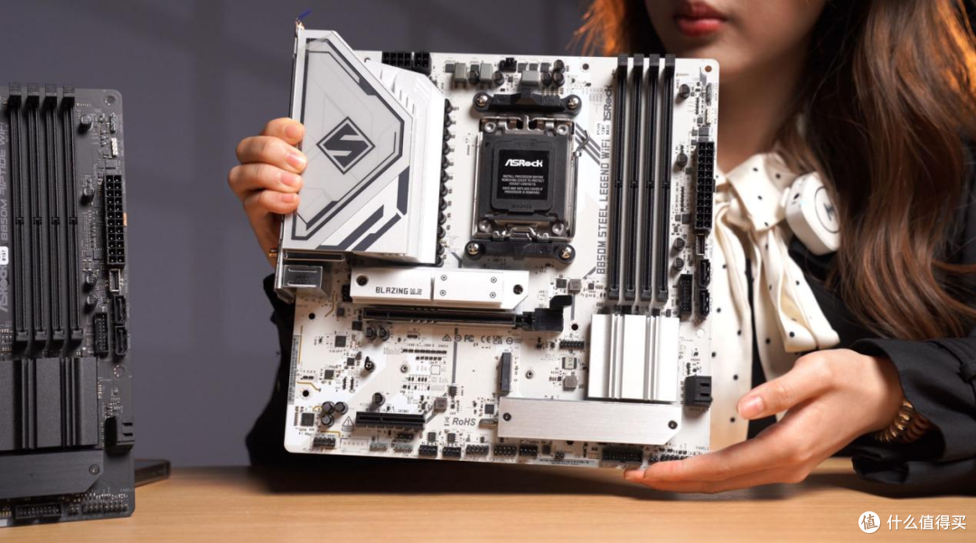 开学季主板选购指南:500-1000 元覆盖 AMD / 英特尔平台