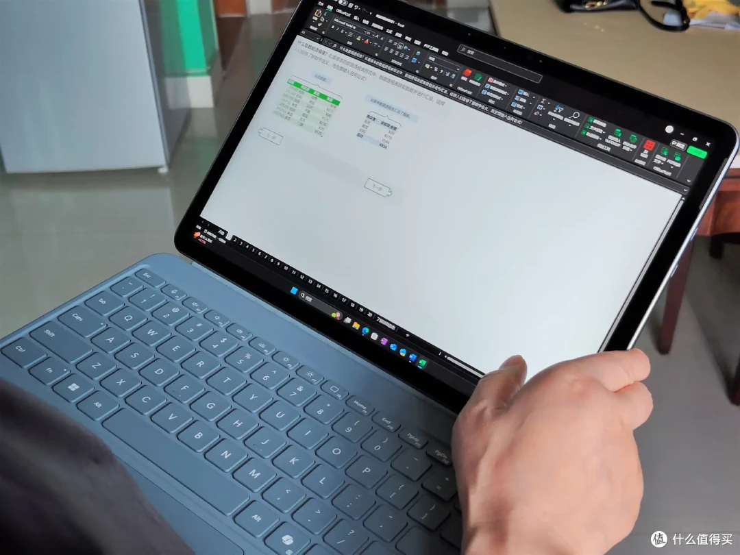 学生高性价比电脑必备!Surface Pro, 12英寸,专为多功能而生