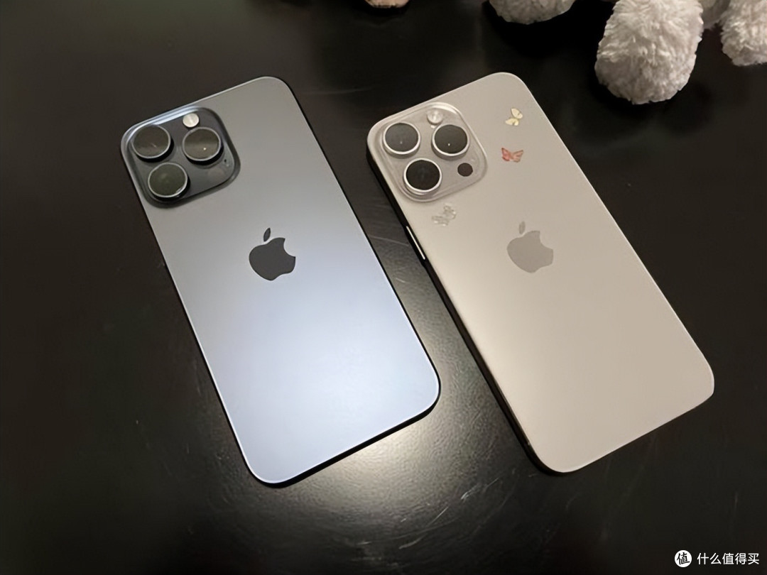 别被“买新不买旧”洗脑!iPhone15ProMax降价,这三类人反而赚了