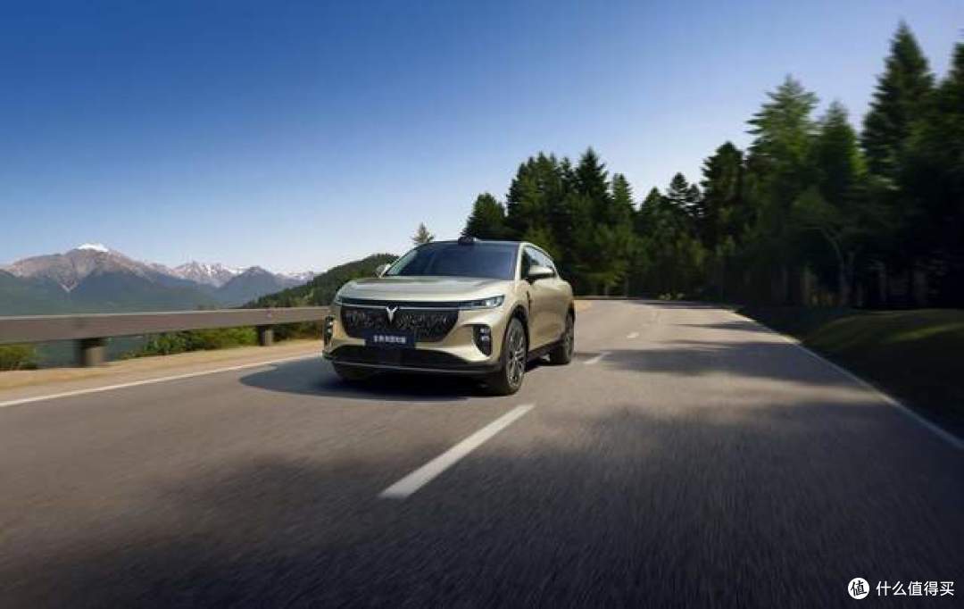 901km续航、满血华为ADS双智驾,全新岚图知音20.29万起!
