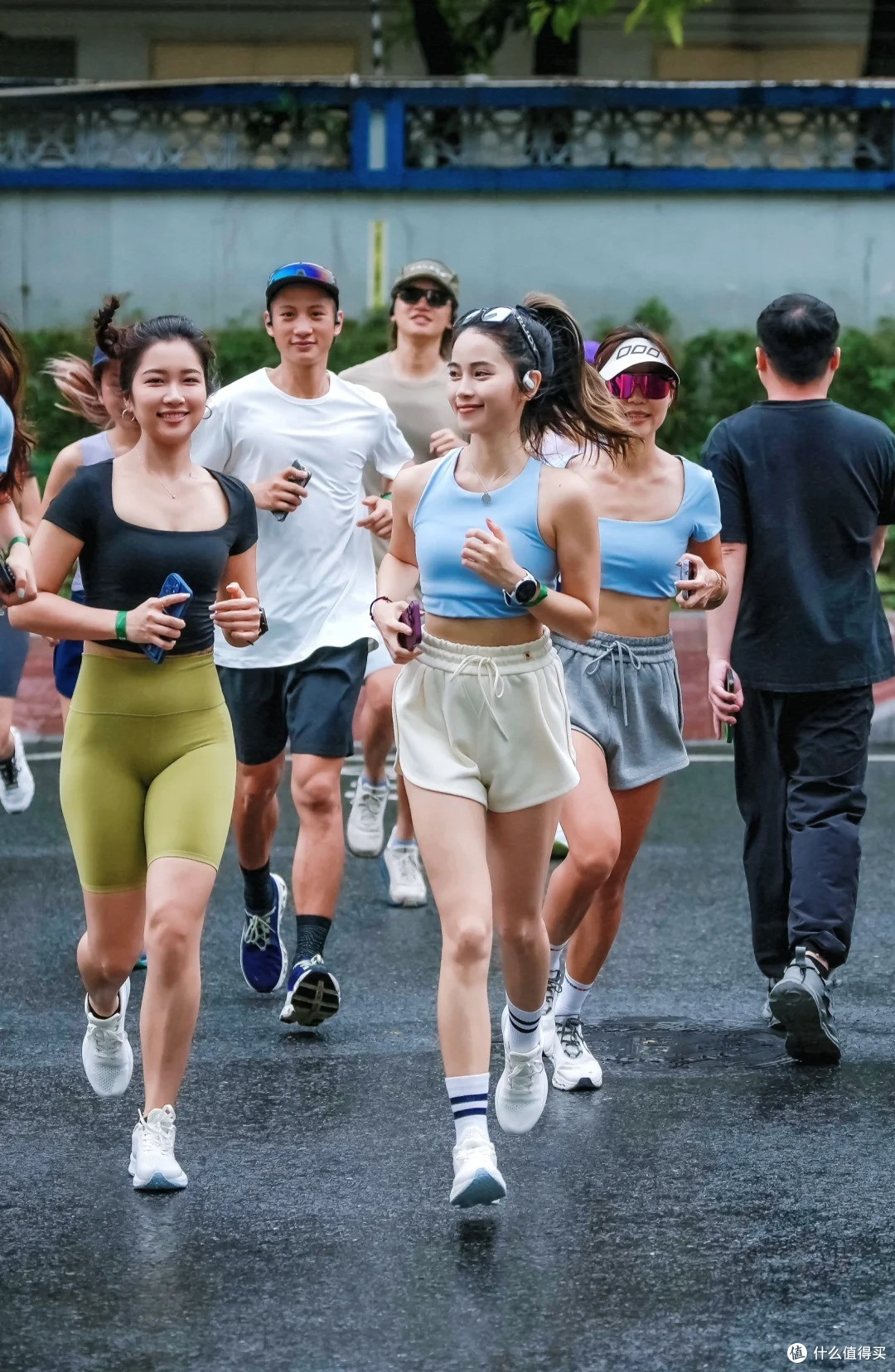 别再选错!独跑群跑差别藏在细节里