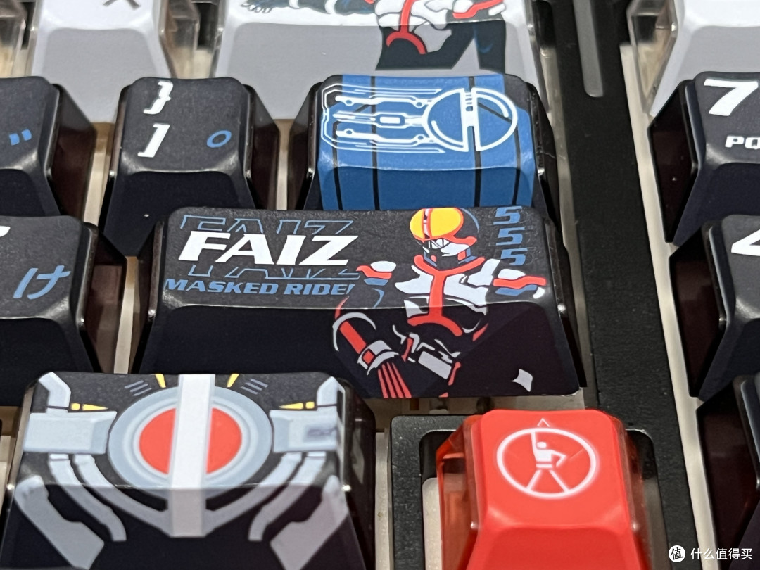 平价键帽分享:假面骑士FAIZ主题 +三面透光热升华+主体双色成型