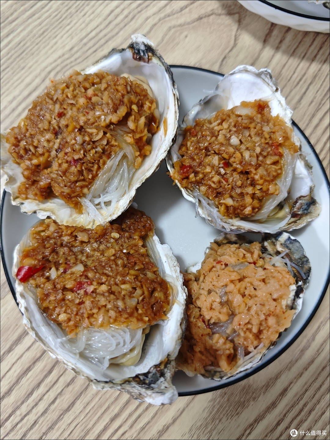 秋天品尝新鲜生蚝的乐趣