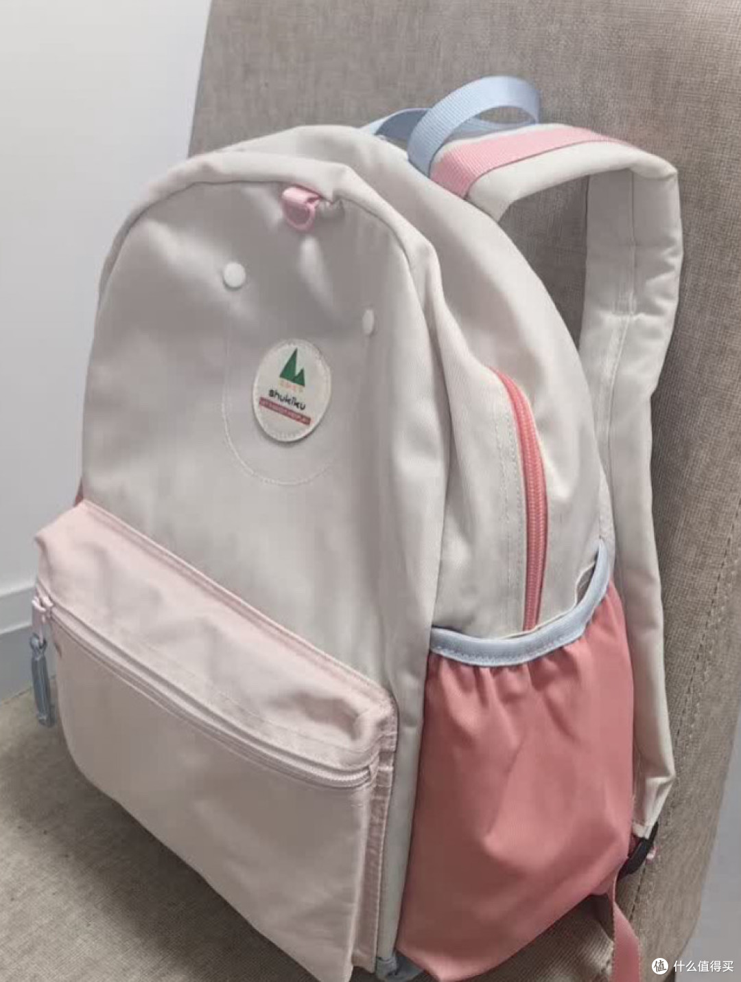 轻便又安全,孩子书包这样选