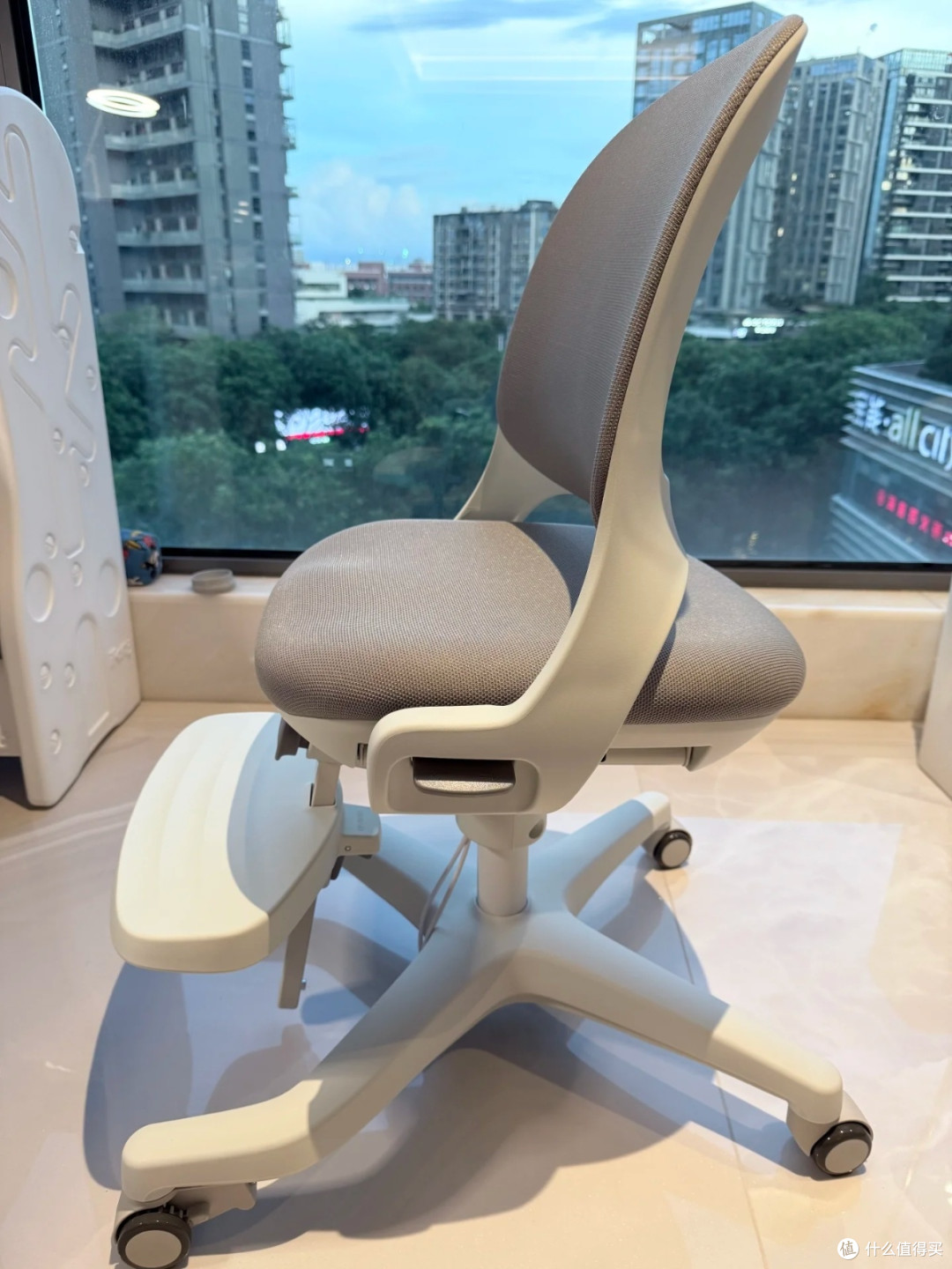 火虫设计极光椅pro,真的适合孩子吗?