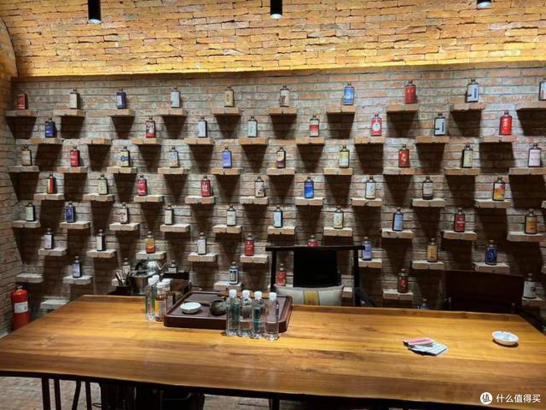 我一点也不看好品牌酒企未来发展,因为属于他们的时代过去了