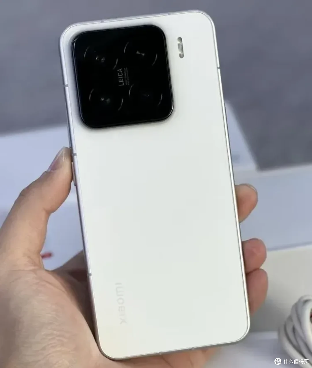 小米目前最建议买的一款手机,起售价仅3799,体验媲美iPhone 16