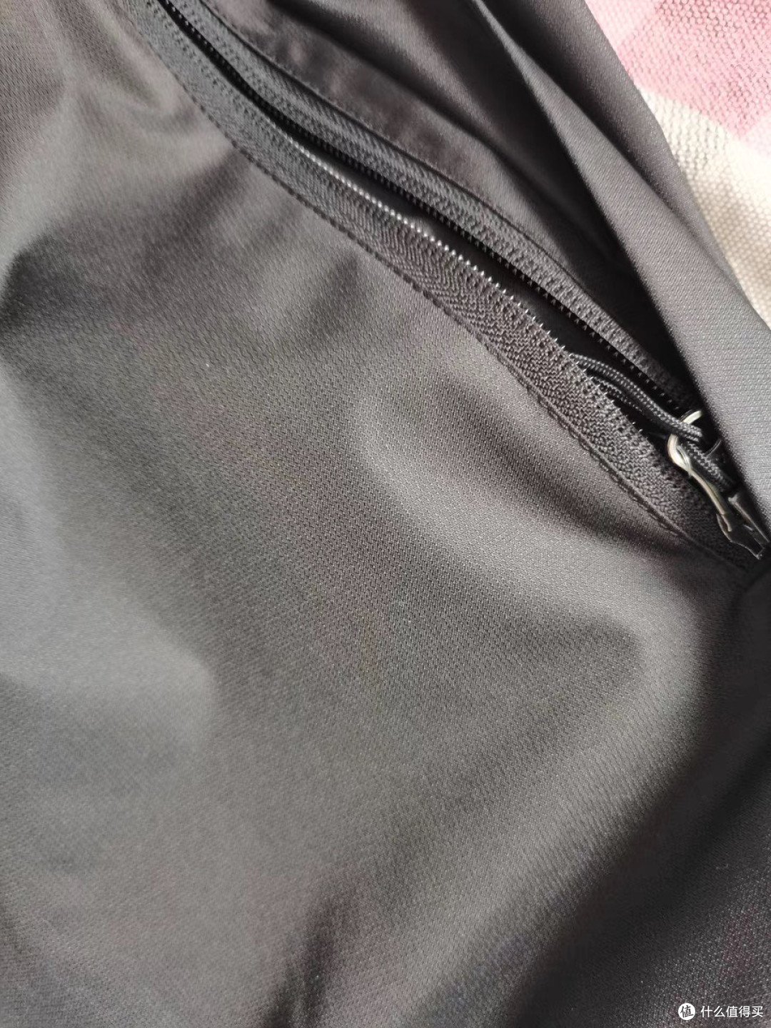 北面乐斯菲斯冲锋衣测评:穿它闯过三次暴雨后的实话