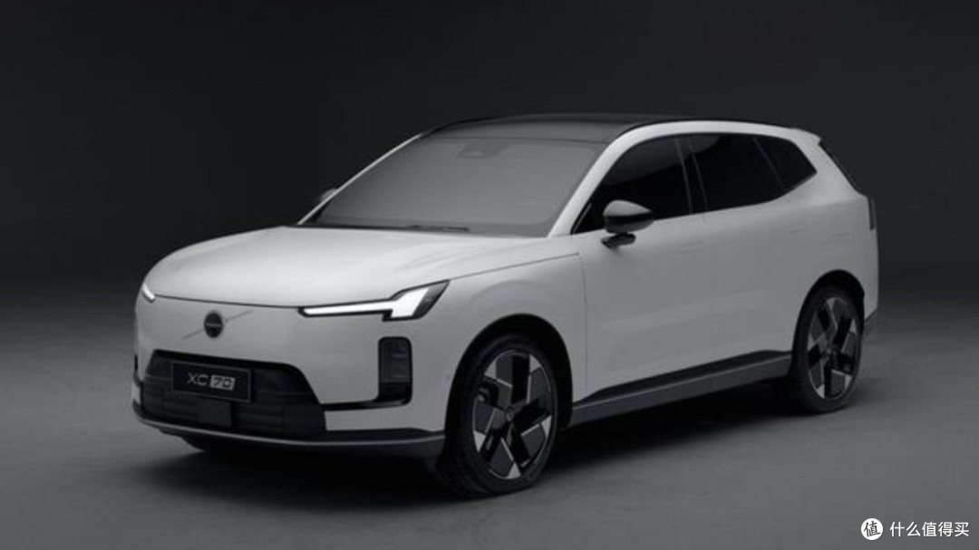 沃尔沃XC70亮相成都车展,9月26日上市,新车预售29.99万元起~
