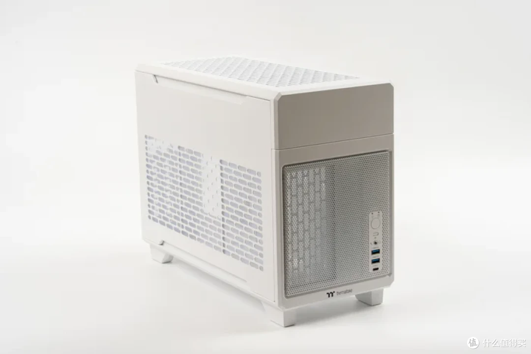 纯白小钢炮——TT TR100+华硕B860-I+索泰 5070天启装机