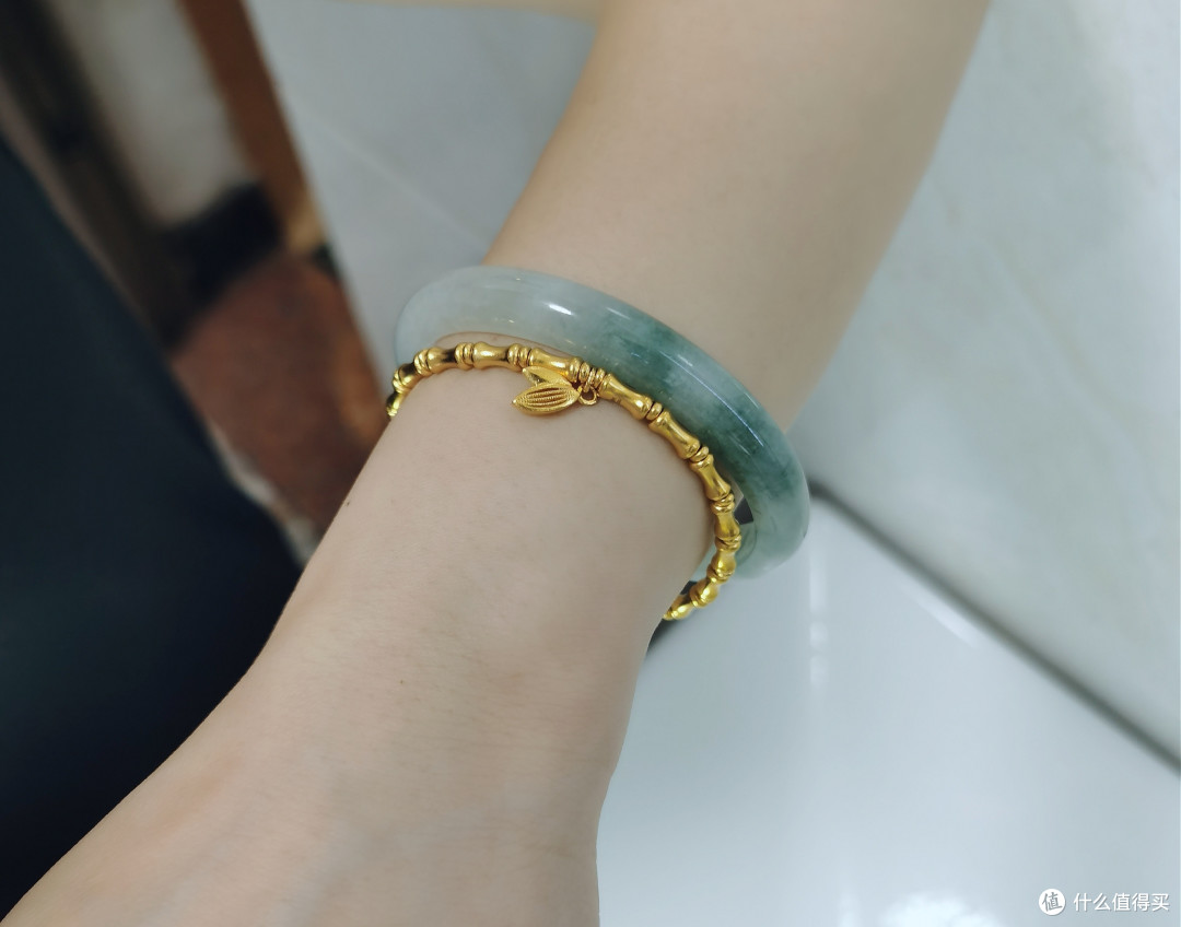 七夕收到玉镯与黄金手链