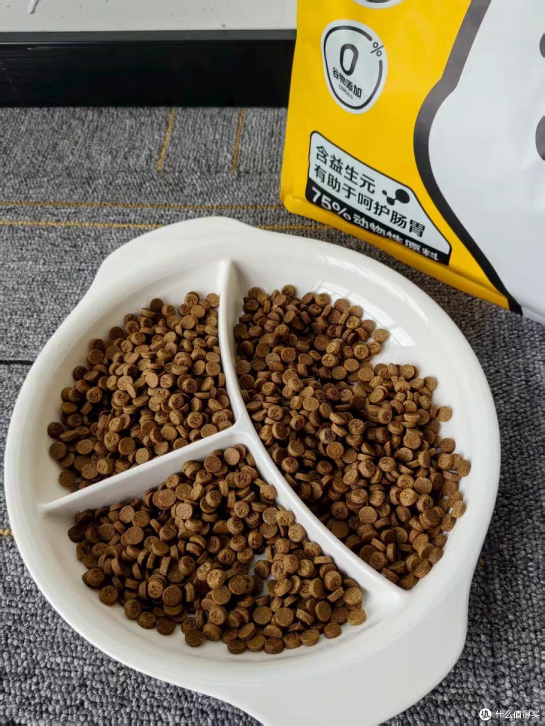 希喂狗粮的选择与使用