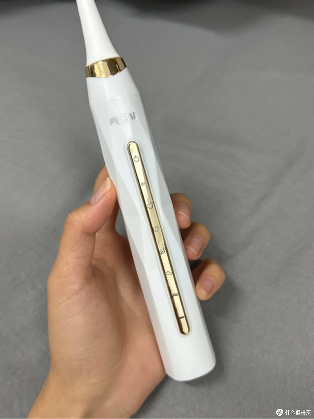 十年烟龄,烟渍牙惨不忍睹!居然30块钱就搞定了!