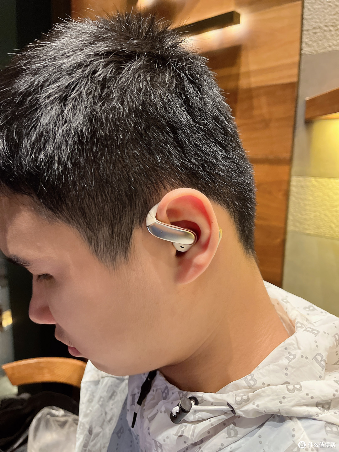 谁懂啊!BLINBLIN Q102耳机一戴,我直接和“耳机刺客”说拜拜!