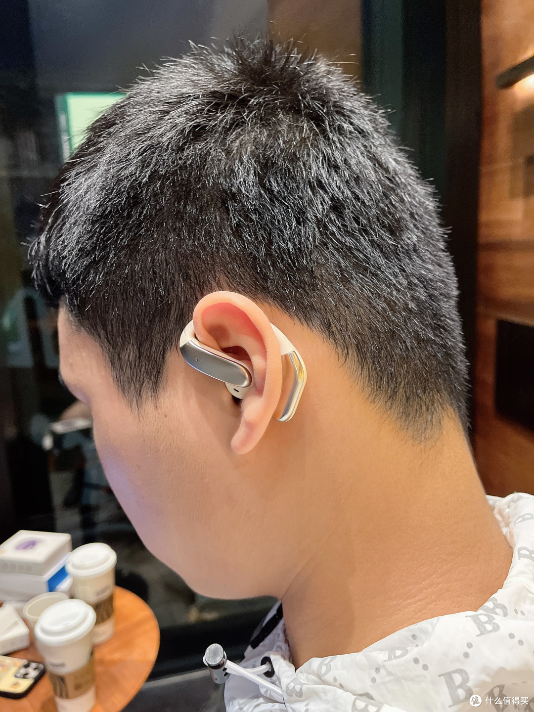 谁懂啊!BLINBLIN Q102耳机一戴,我直接和“耳机刺客”说拜拜!