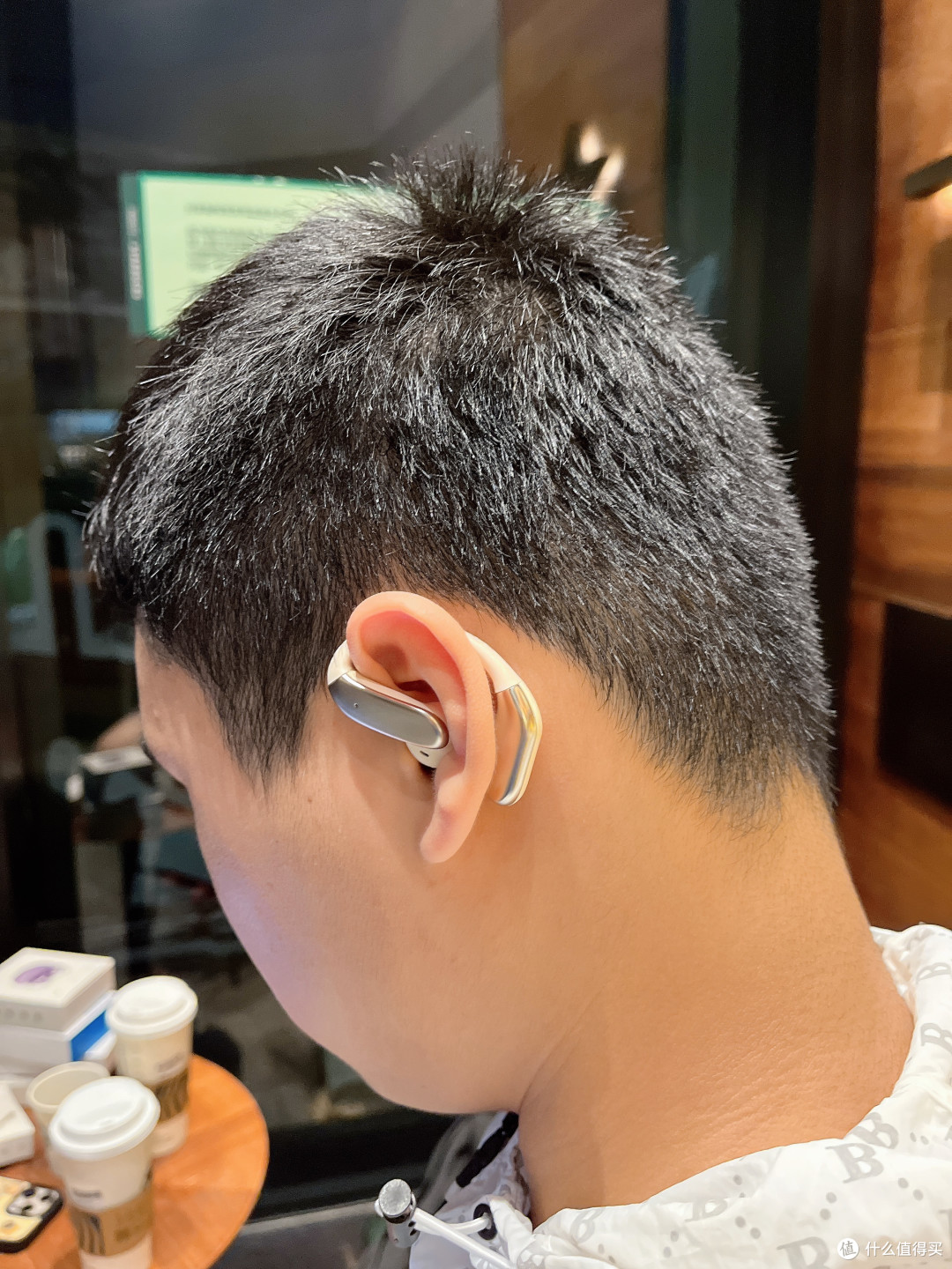谁懂啊!BLINBLIN Q102耳机一戴,我直接和“耳机刺客”说拜拜!