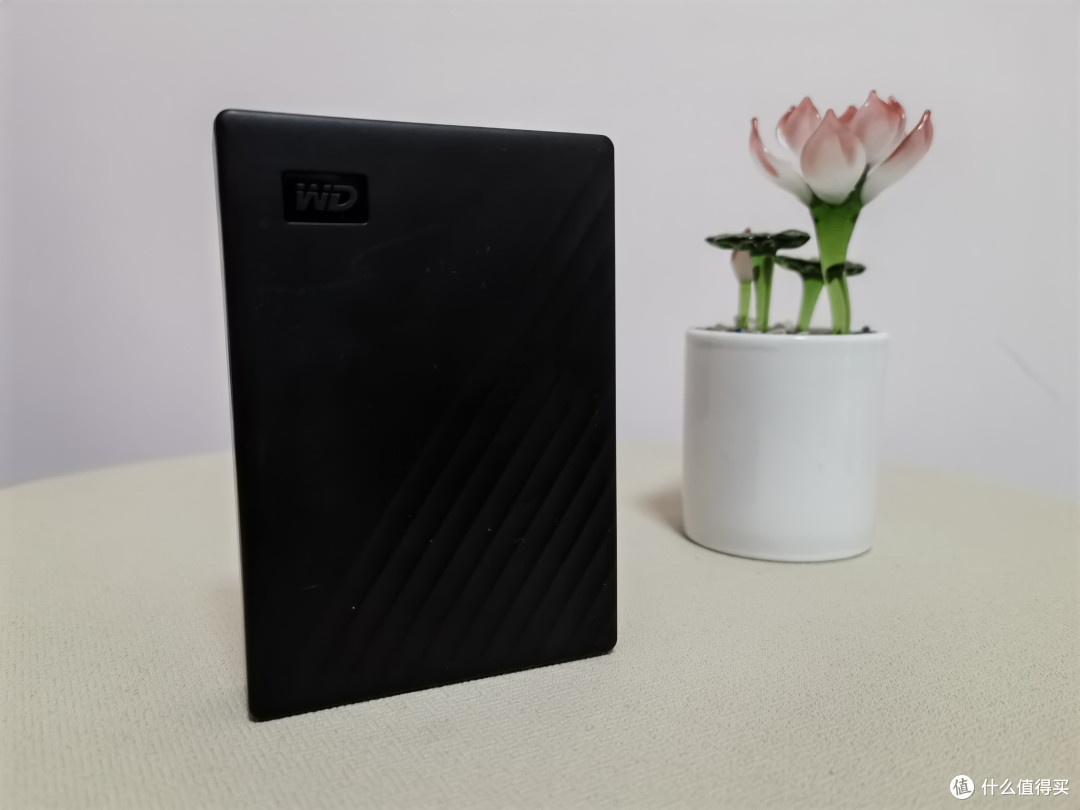 移动硬盘,便携和大容量不可兼顾?西数随行版My Passport说不。