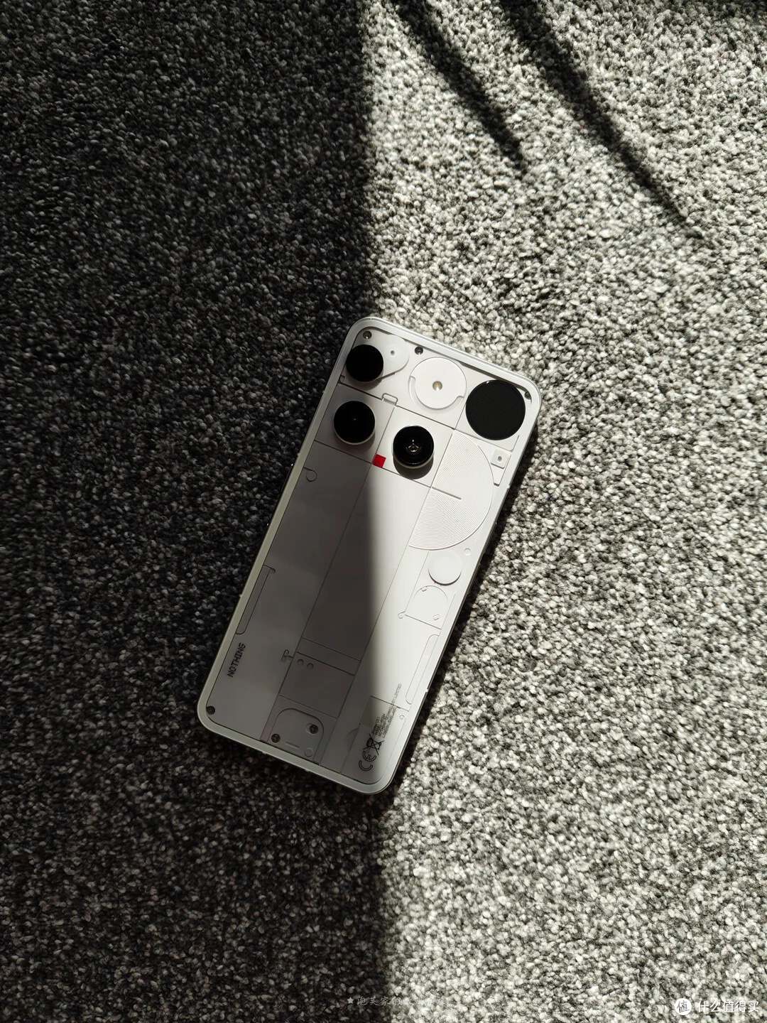 8s Gen4卖5700+ 冷门但是设计完爆国内手机 Nothing Phone3体验