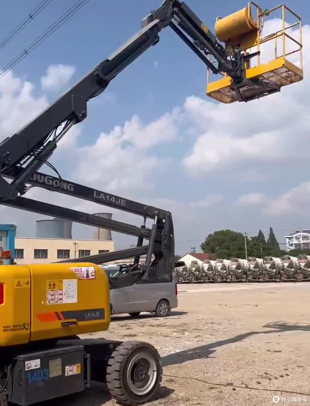 云鼎起重吊装项目现场