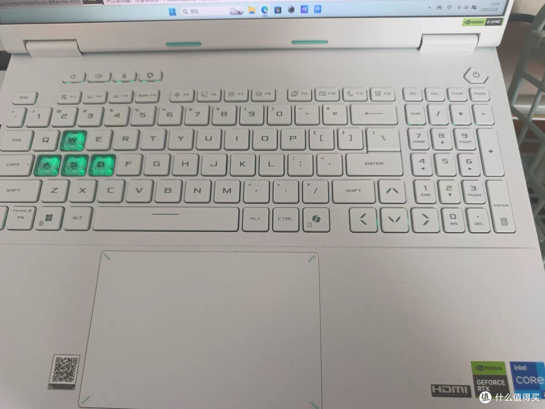 华硕天选6 Pro：顶级配置流畅体验