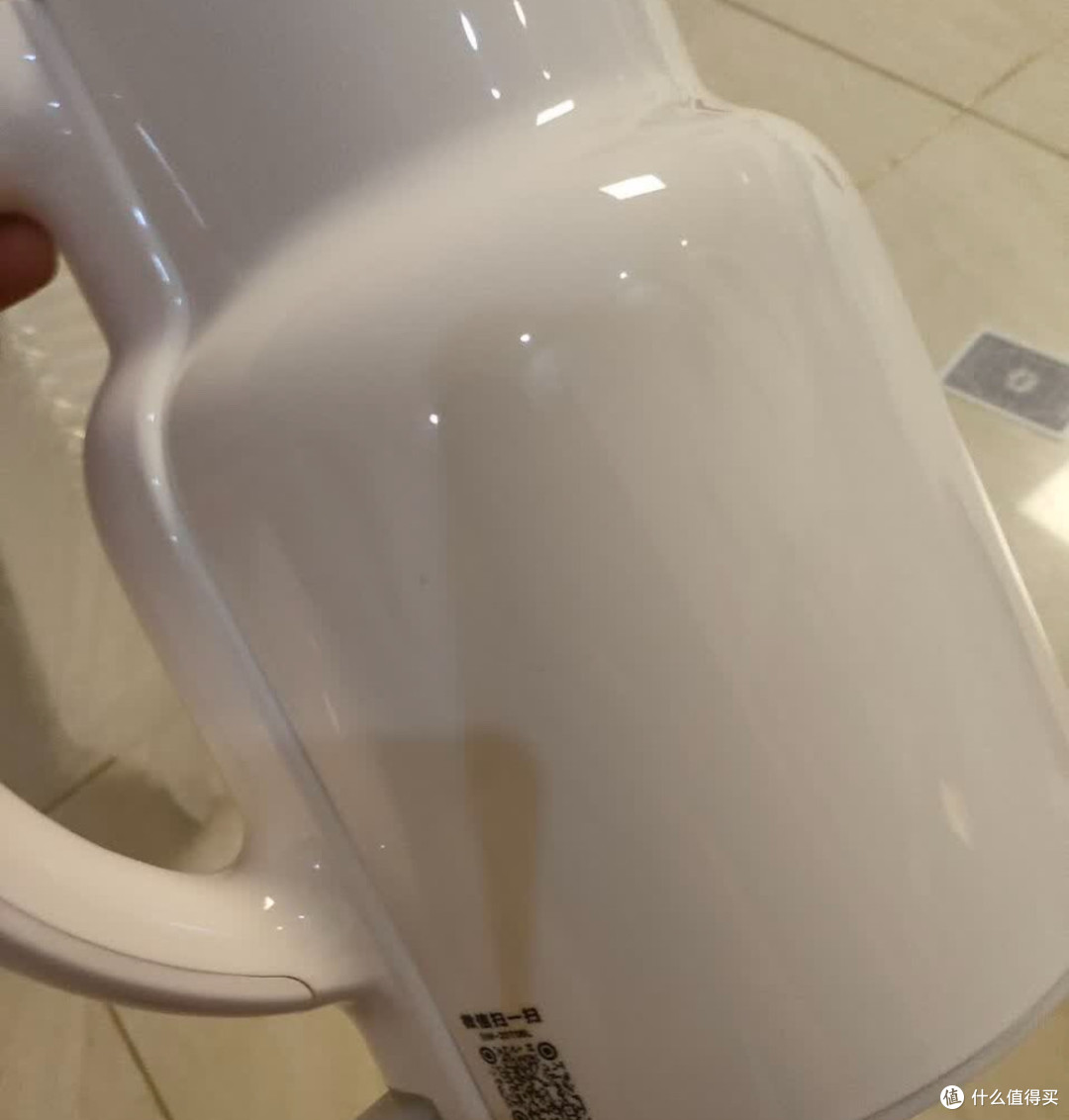 苏泊尔墩墩大容量电水壶使用体验:小户型家庭的完美饮水解决方案