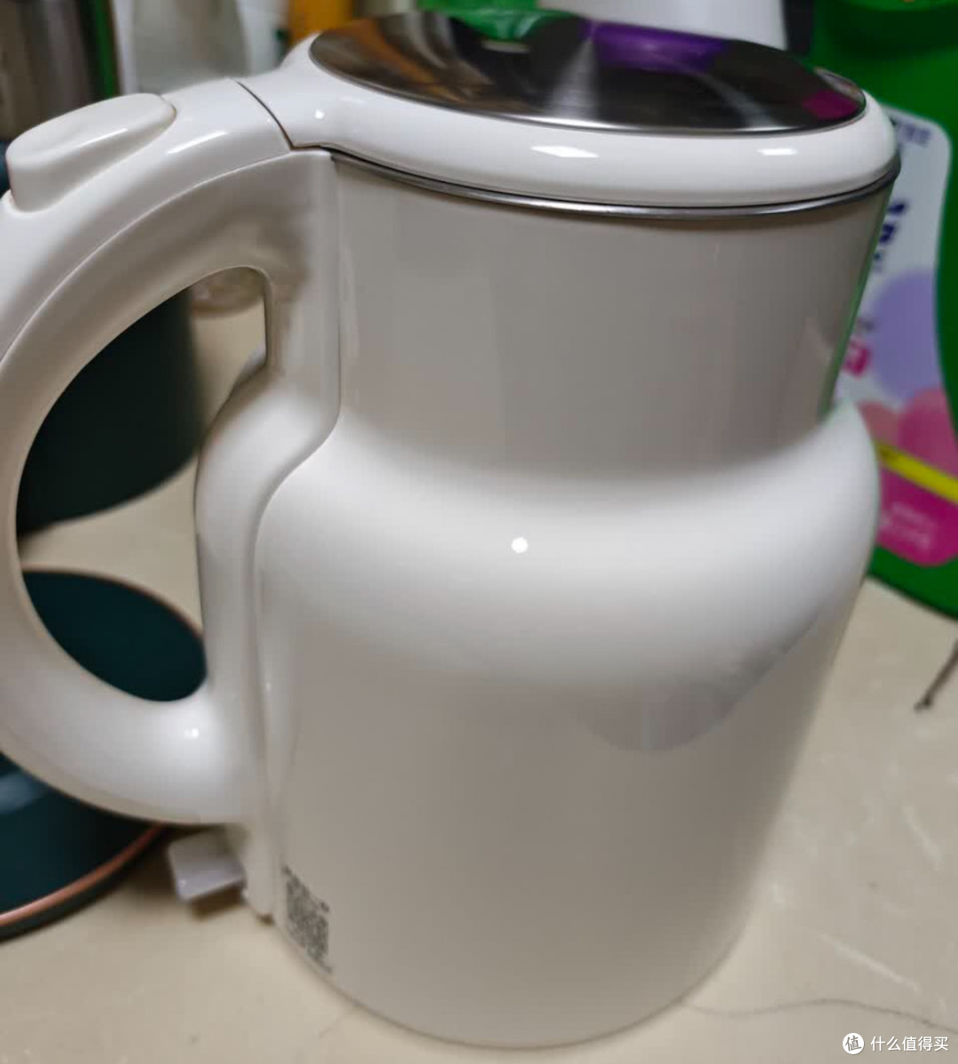 苏泊尔墩墩大容量电水壶使用体验:小户型家庭的完美饮水解决方案
