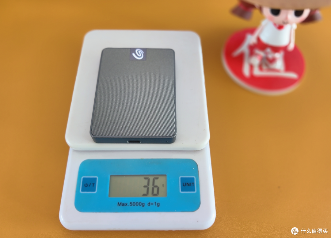 通勤党的终极选择!希捷小翼PSSD上手实测:轻到飞起,快到离谱