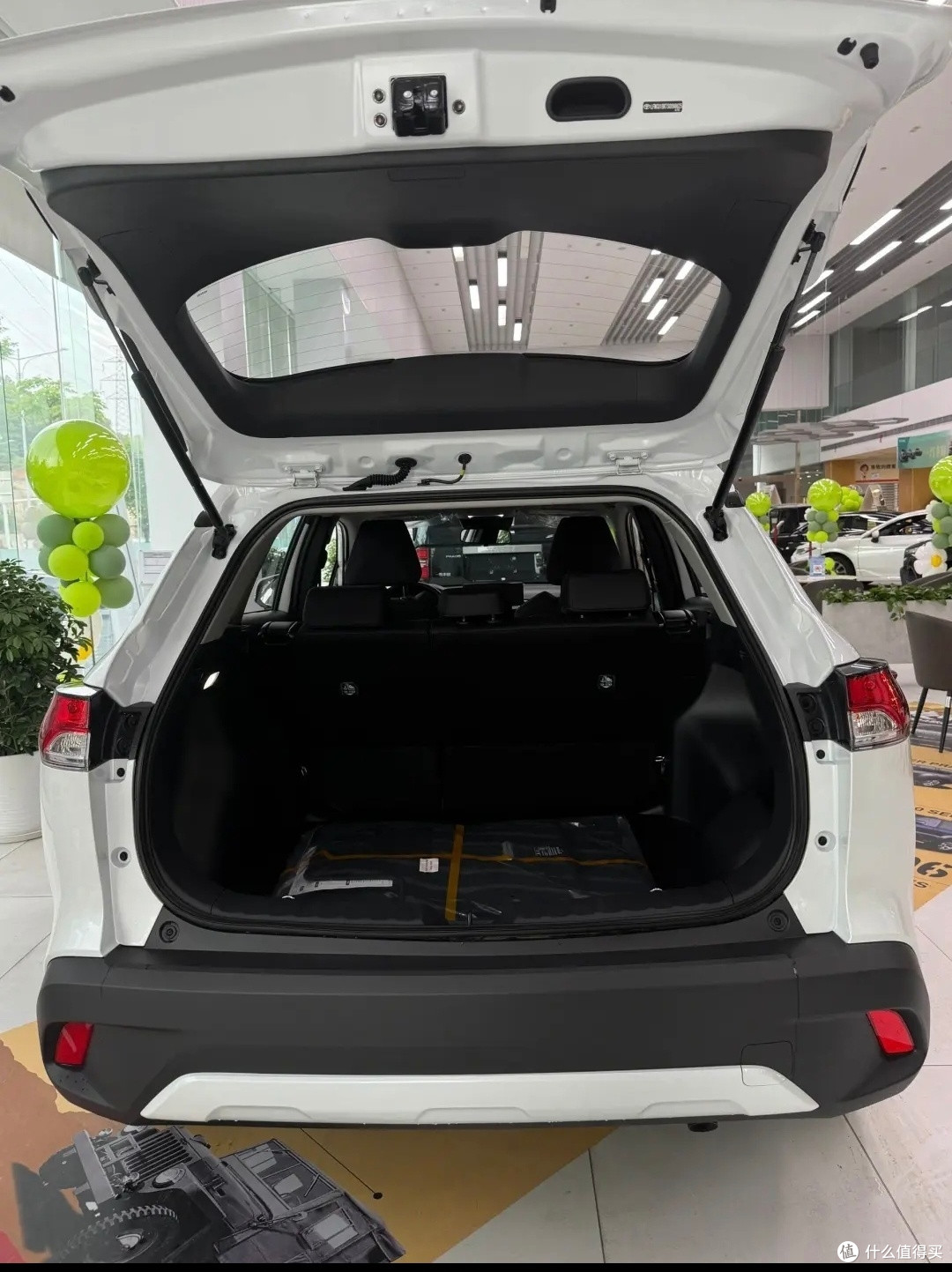 丰田混动SUV“价格崩塌”！8.98万起抢2.0L混动？