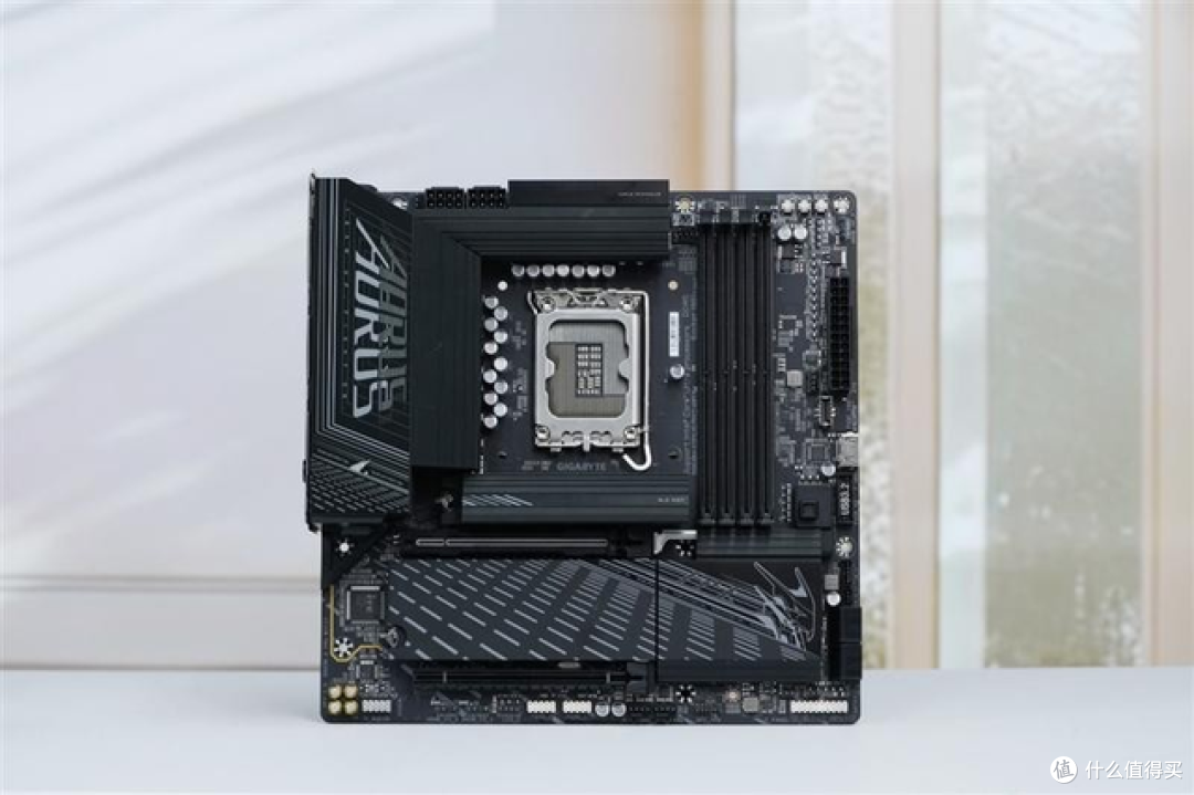 供电强劲、DDR5高频、售后无忧——技嘉B860M电竞雕到底有多香?