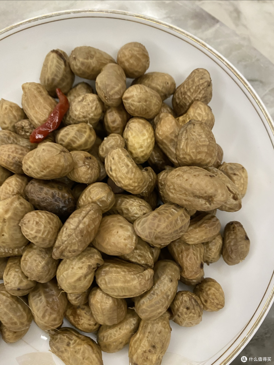 水煮花生:平凡食材里的烟火美味