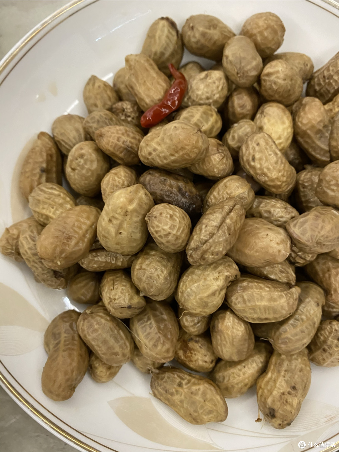 水煮花生:平凡食材里的烟火美味
