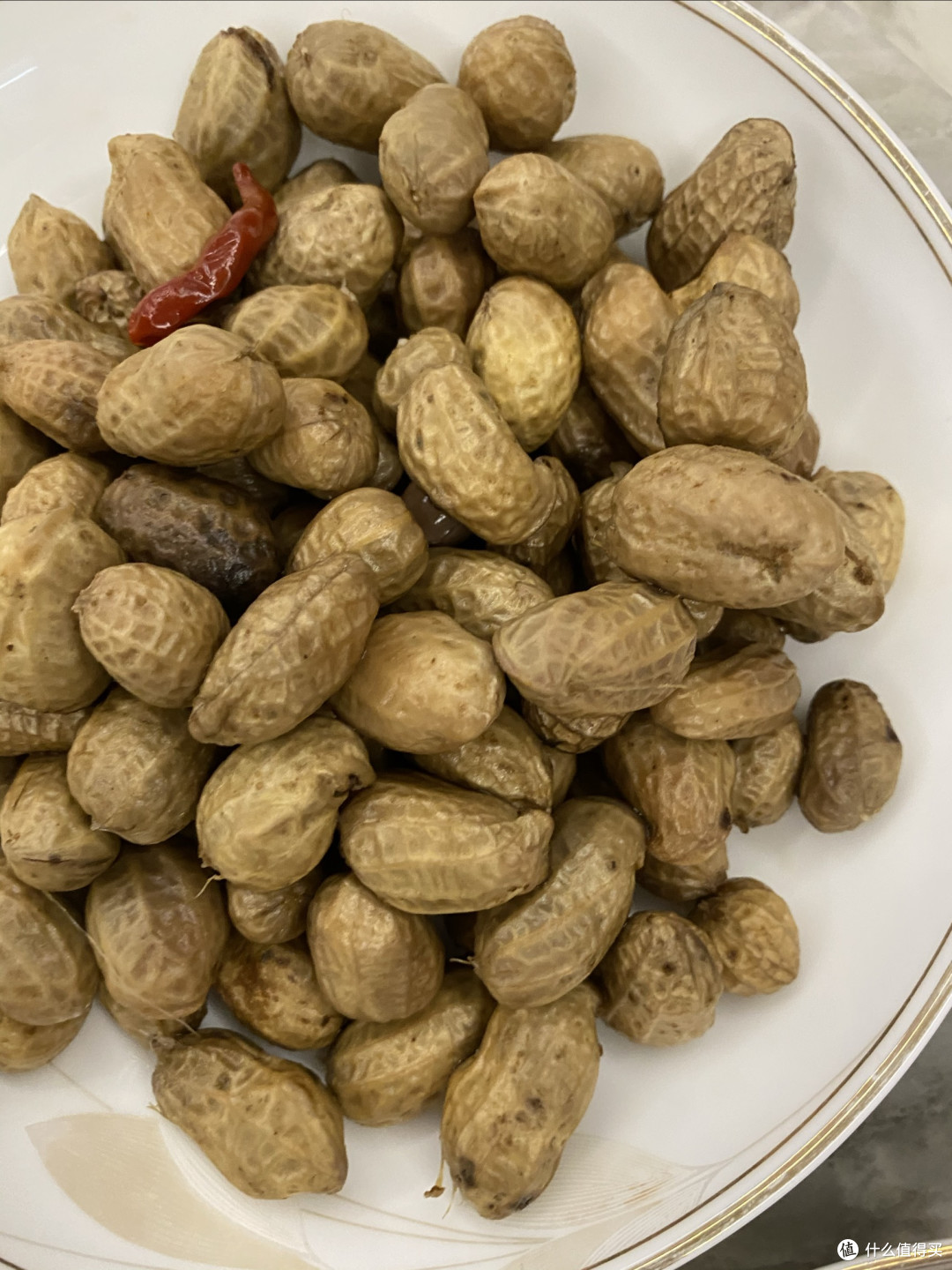 水煮花生：平凡食材里的烟火美味