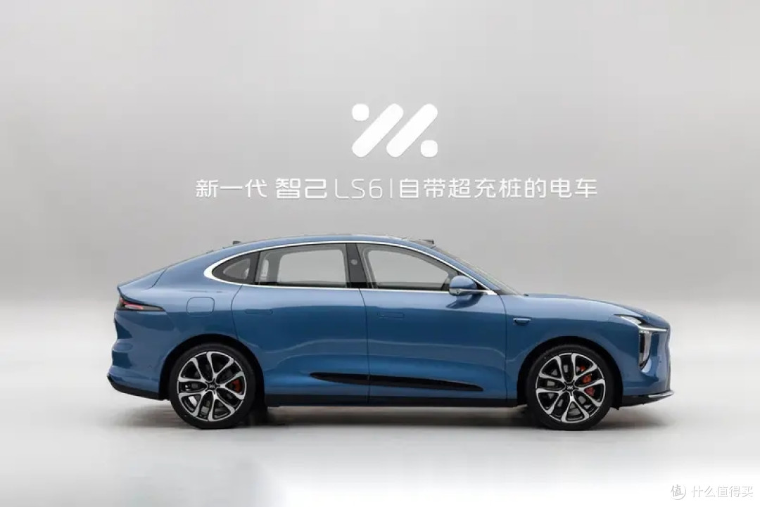 相比超级增程,智己汽车改掉了“女性化外观”,才是最大的升级!