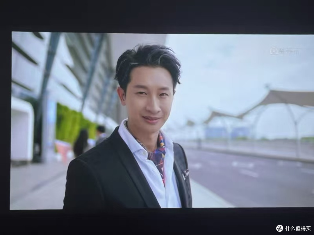智能调校,便捷观影