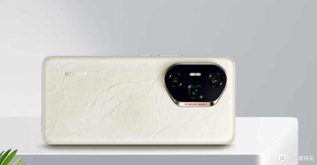荣耀玩真的了，16GB+1TB跳水1300元，100倍变焦+骁龙8Gen3