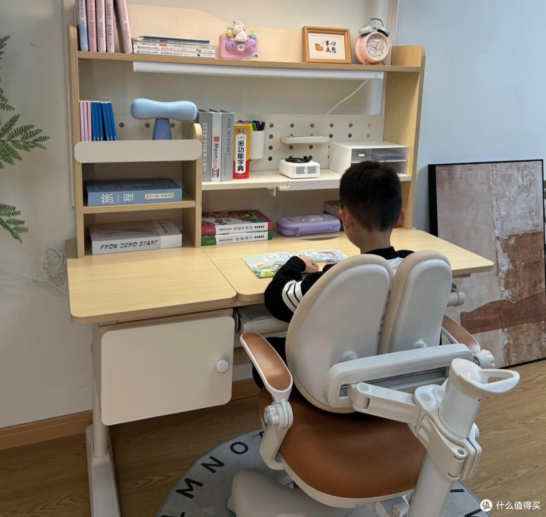 纠结后的选择：童博士学习桌，国补助力打造孩子小天地