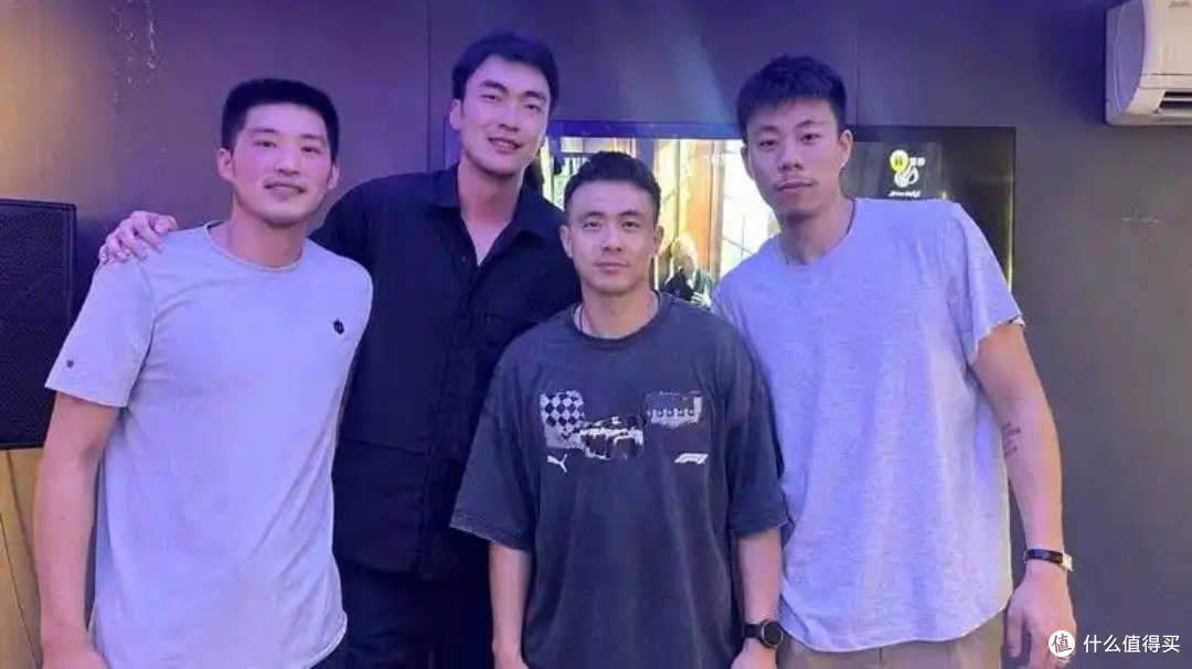 辽宁男篮新赛季:困境与希望交织