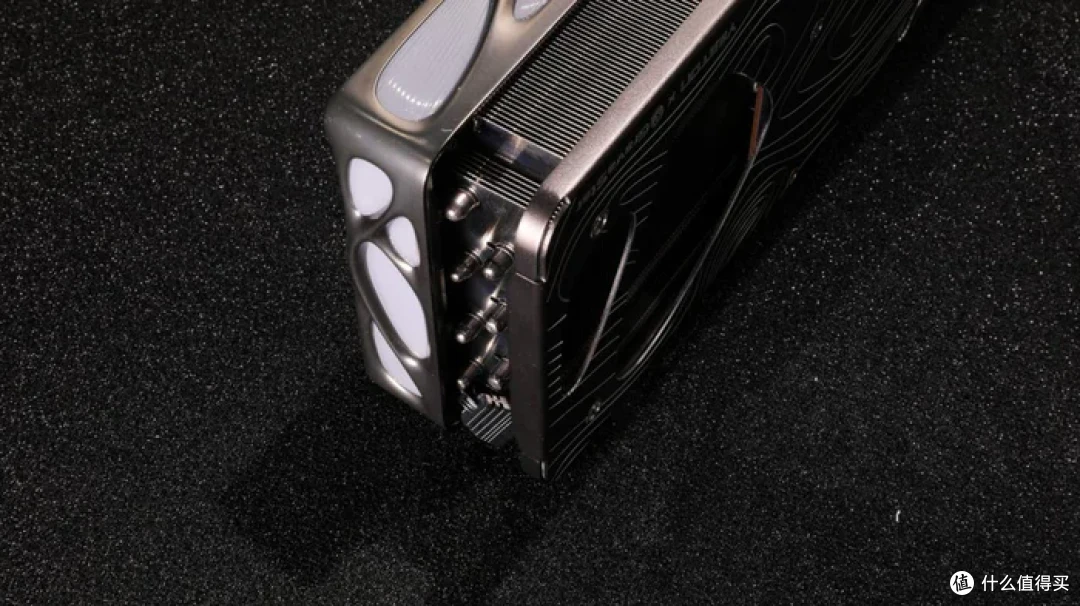 开学季5K价位王者之选：盈通RX9070XT破茧OC显卡简测