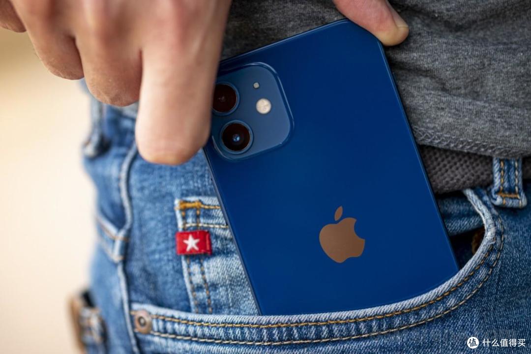 苹果再次妥协,iPhone 12 迎来专属 iOS 更新