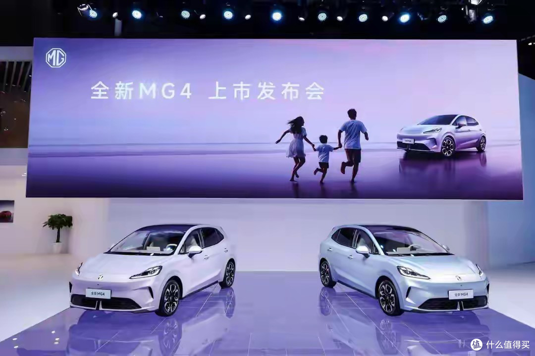 2025成都车展,MG4凭半固态电池9.98万杀疯全场!