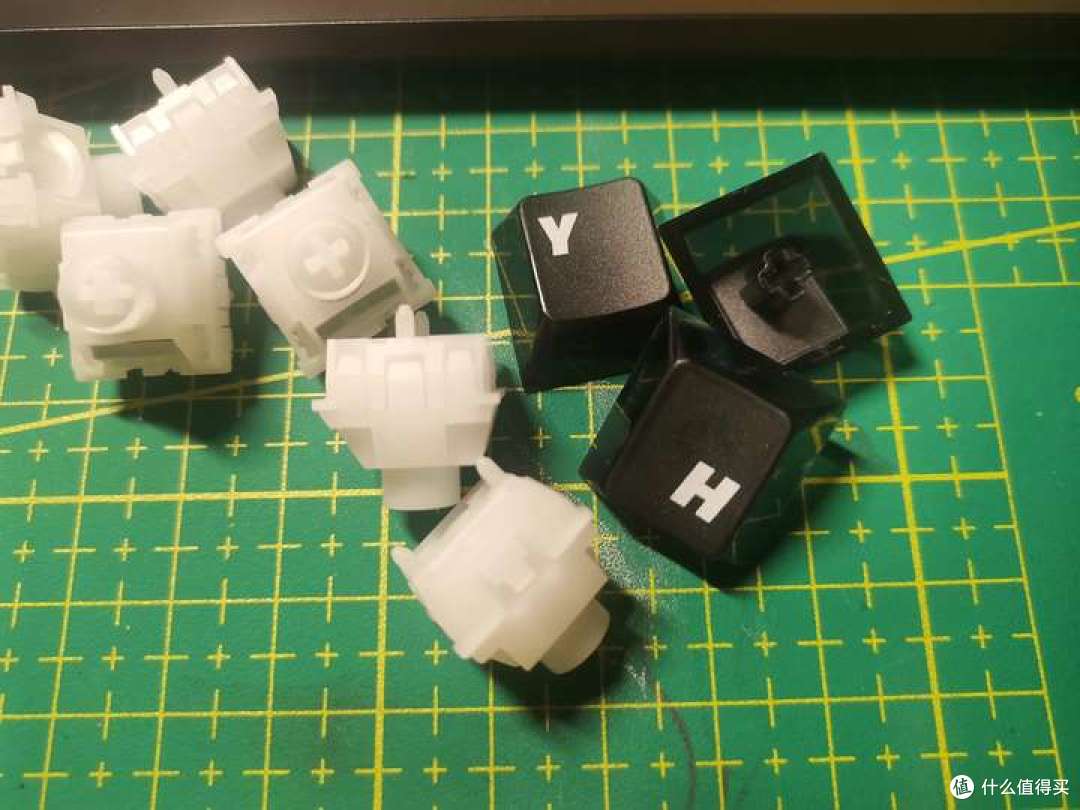 三百出头就能买到职业选手同款？ATK68RX 磁轴键盘一周体验