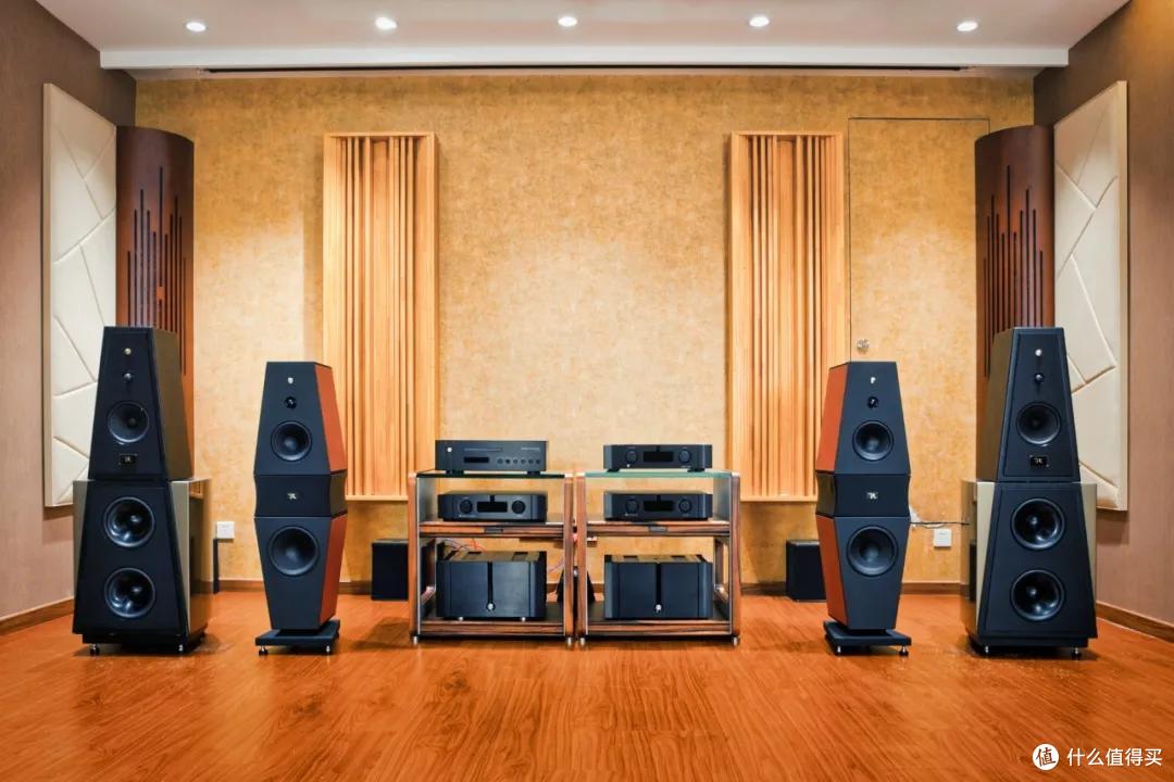 太意外!《HI-FI VOICE》把年度最佳综合功放大奖授予:EAM 102i