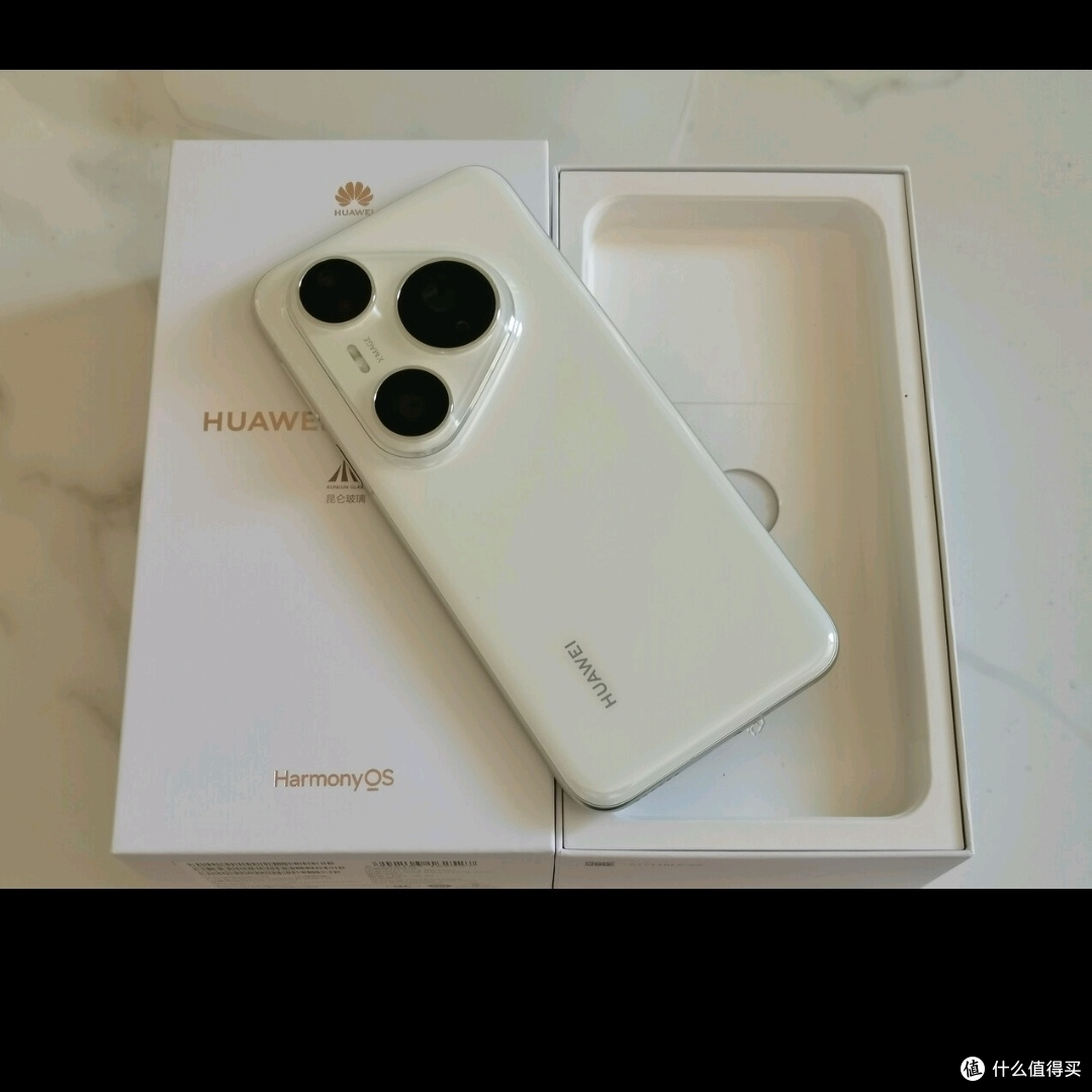 HUAWEI Pura 80 Pro+ 釉红版发布
