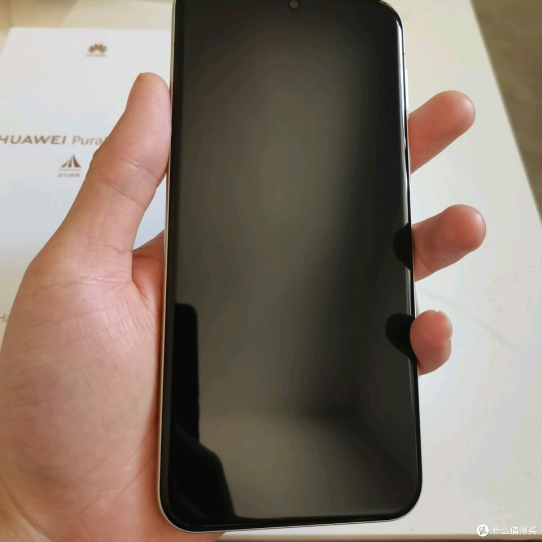 HUAWEI Pura 80 Pro+ 釉红版发布