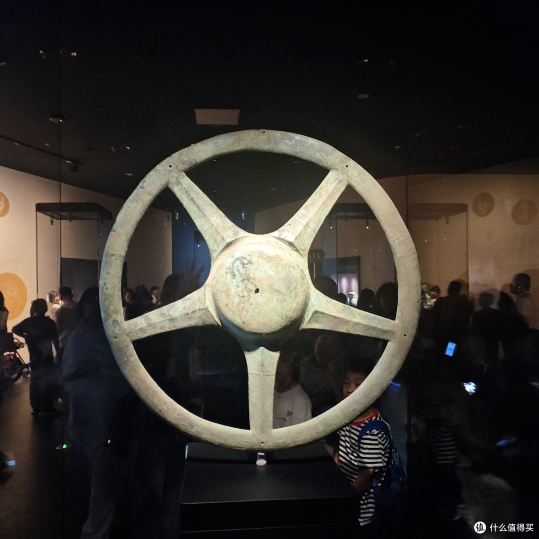 青铜太阳形器