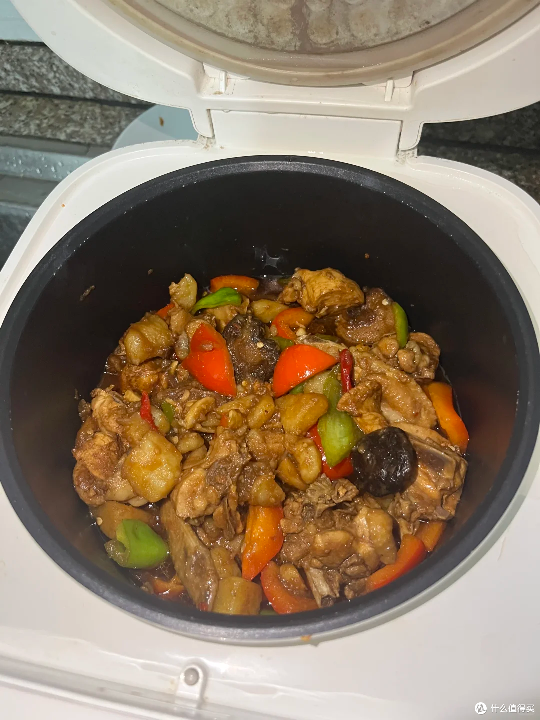 谁说做饭难？电饭锅轻松做黄焖鸡