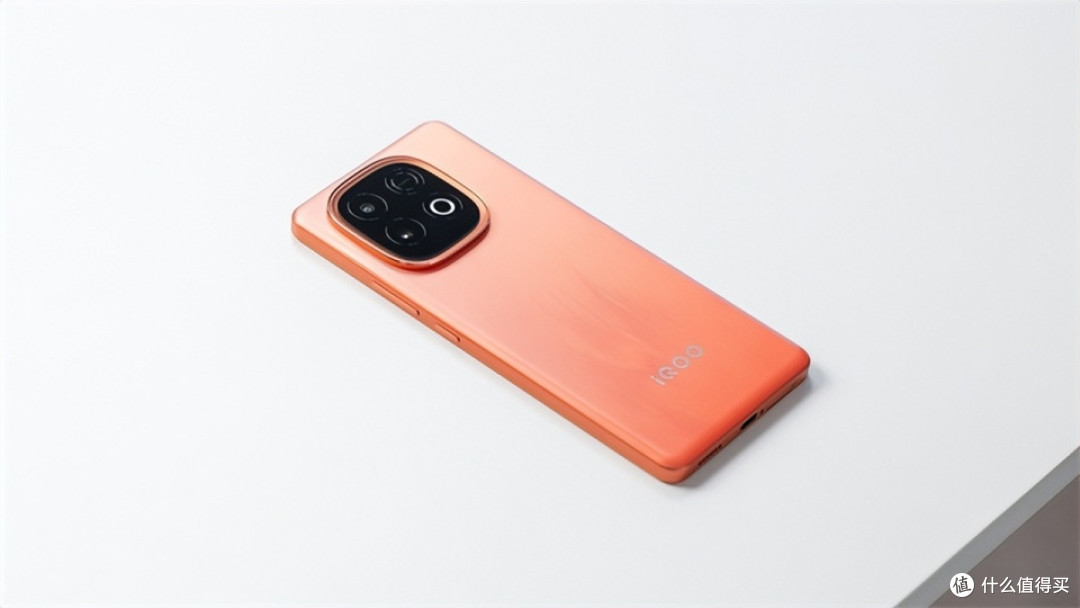 vivo用力过猛,7000mAh+120W+骁龙8sGen4,售价一降再降更亲民了