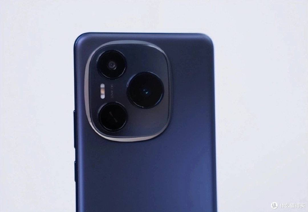 荣耀这次真急眼了,8000mAh+12GB+256GB,高配版跌至1699元